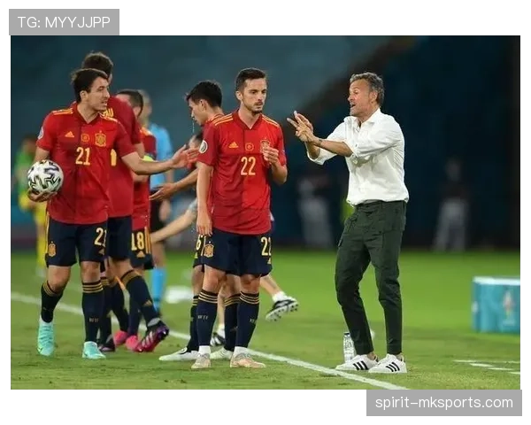 恩里克创新控球结构引领球队战术变革，精彩表现引发广泛关注