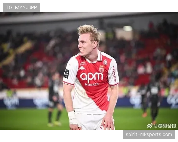 德甲新赛季转会风暴：巨星频换东家，联赛竞争格局全面升级