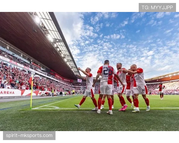 奥德加德持续稳定发挥，引领阿森纳展现战术魅力与团队协作