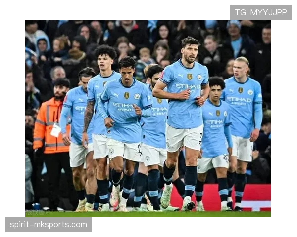 布莱顿迎战曼城，近期状态与积分走势分析