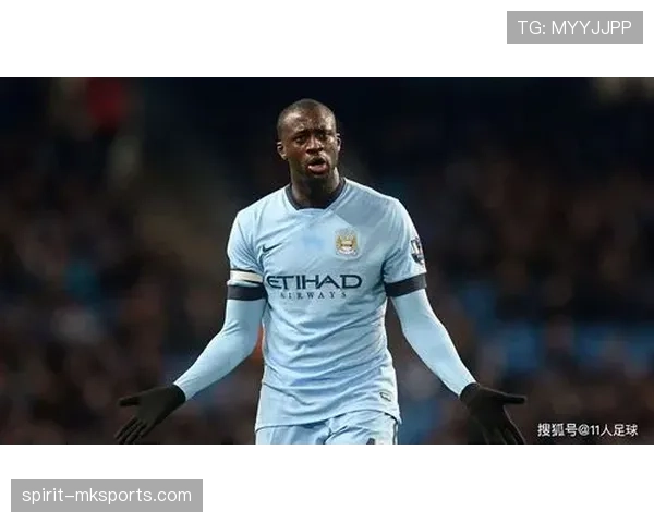 居莱尔更适合边锋还是中场：战术角色与适配性解析